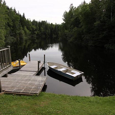 Forest & Lake Pei Bed & Breakfast Murray Harbour Exterior photo